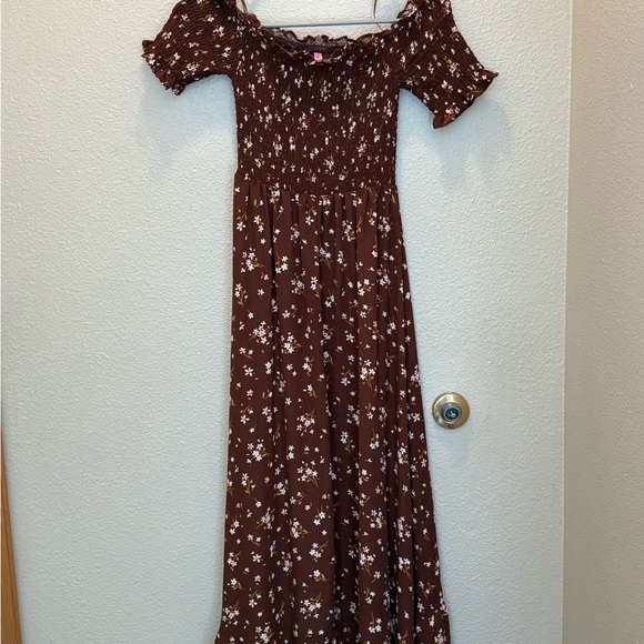 Francesca’s Miami Brown Puff Sleeve Sundress - Picture 2 of 3